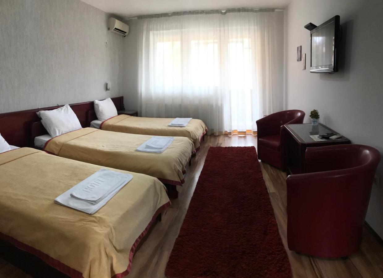 Hotel Tri "O" Topola Dış mekan fotoğraf