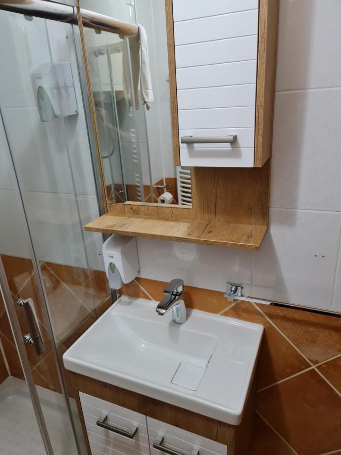 Hotel Tri "O" Topola Dış mekan fotoğraf