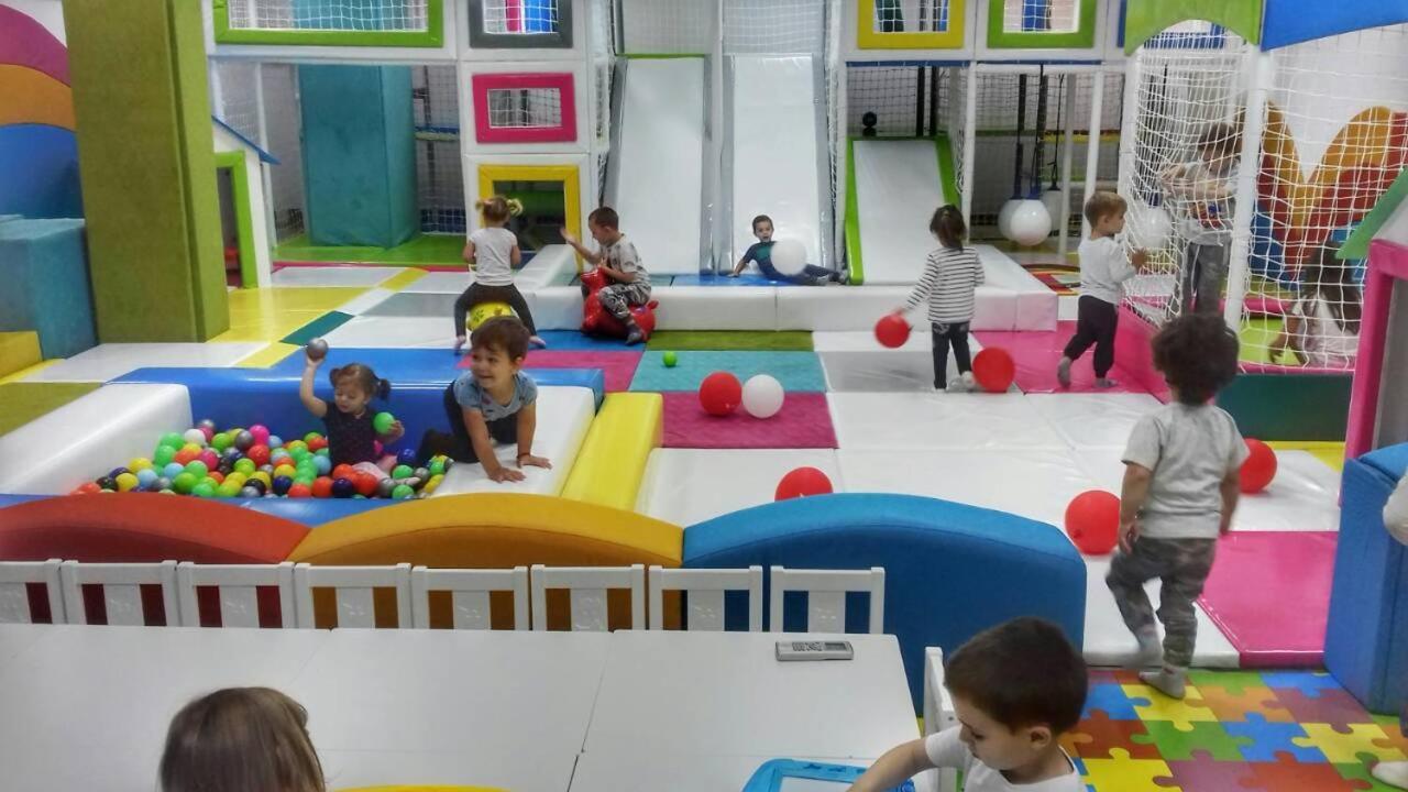Hotel Tri "O" Topola Dış mekan fotoğraf